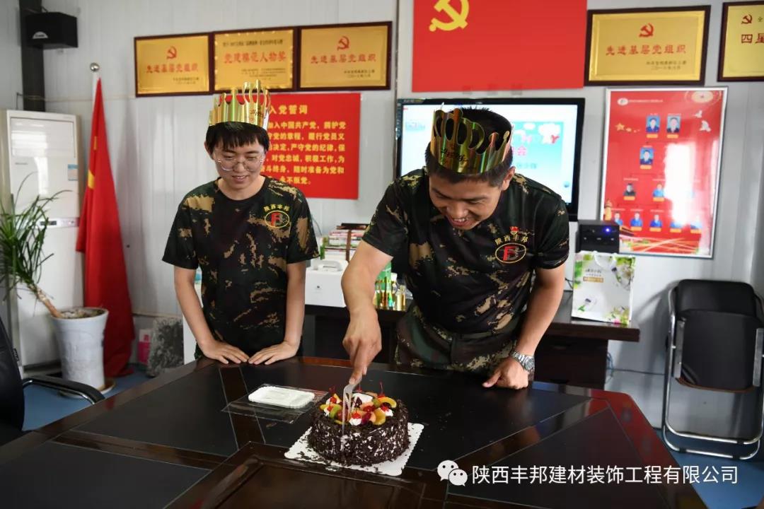 華麗轉身，他從閱兵場闊步邁向到祖國建設大舞臺！