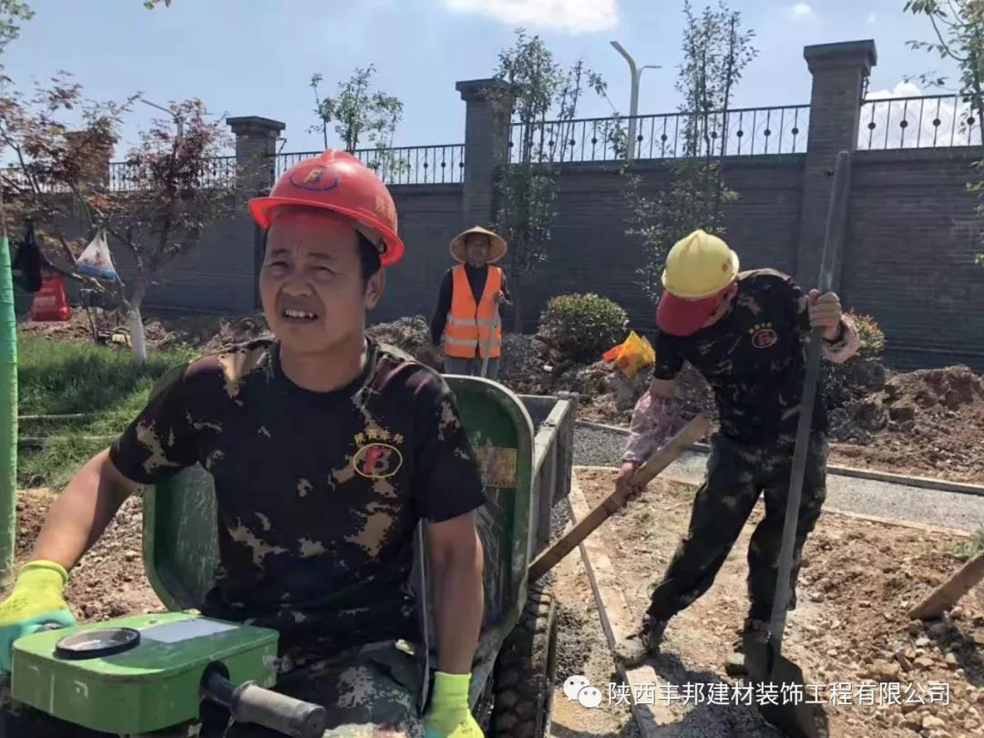 華麗轉身，他從閱兵場闊步邁向到祖國建設大舞臺！